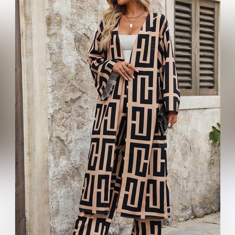 Stylish Black and Tan Geometric Women Top